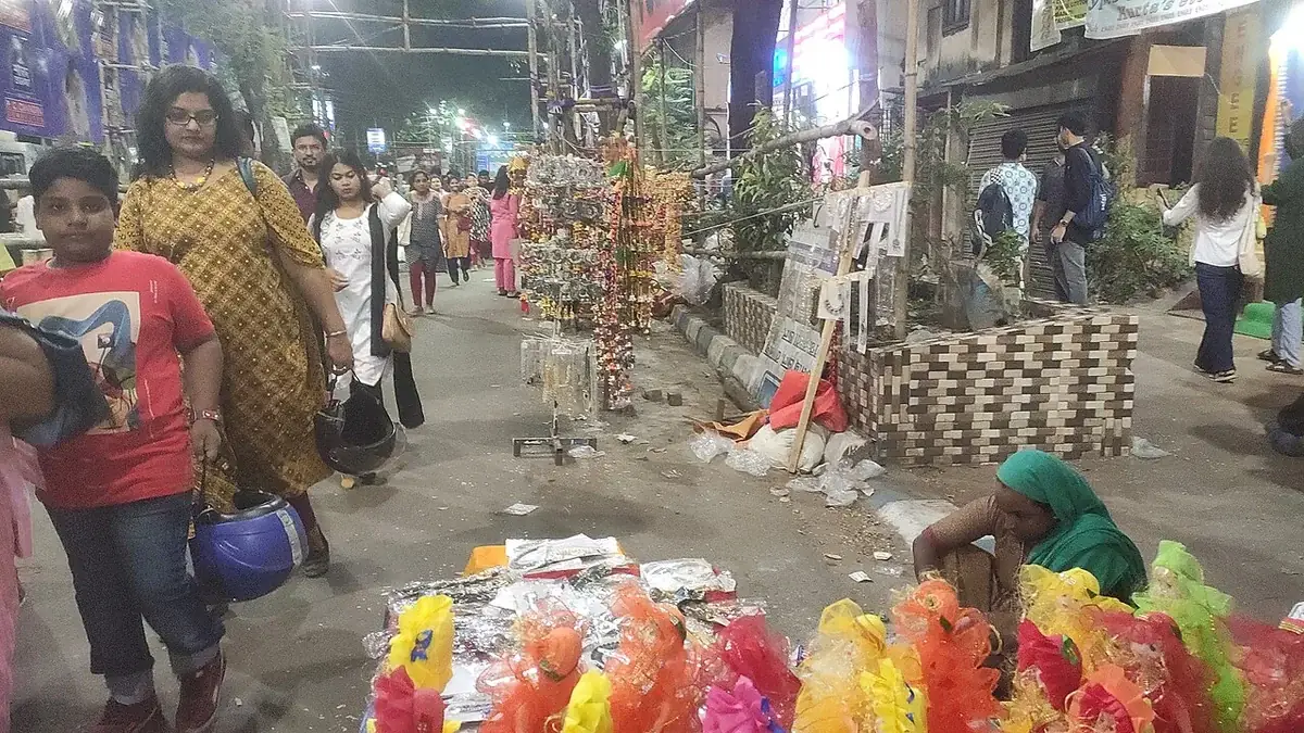 Durga puja Festivities 2023 Lights, Pandals, Shopping, food in south Kolkata 35